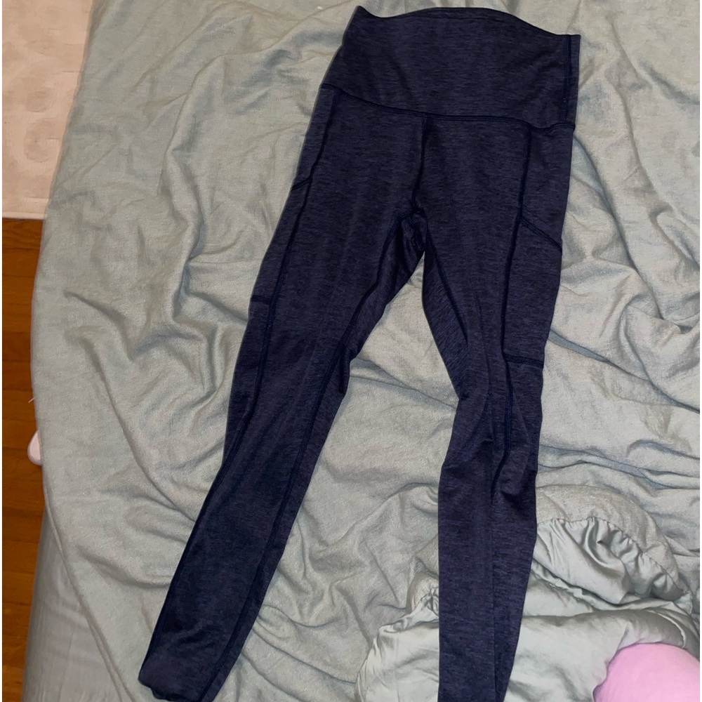 Navy blue aerie leggings with pockets